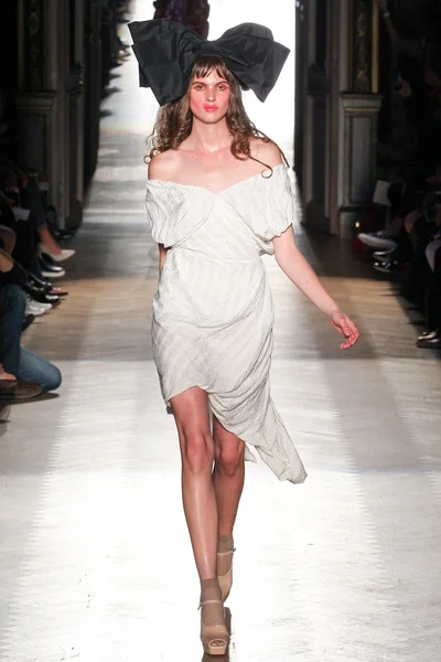Look 47